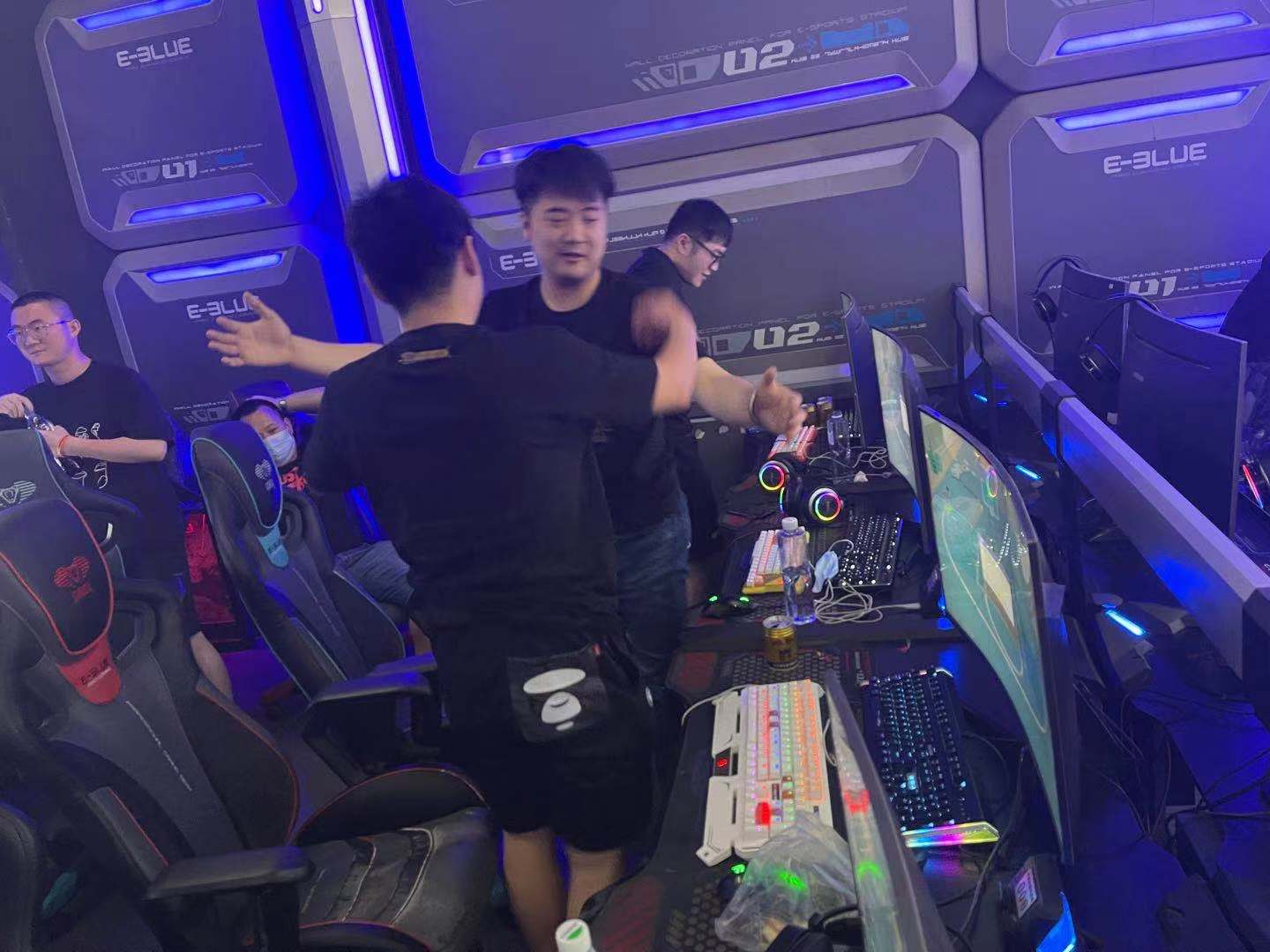 摩尔庄园怎么获得骑士家具 摩尔庄园怎么获得骑士家具