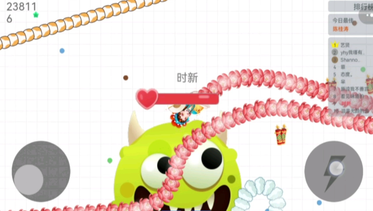 贪吃蛇怎么躲避小怪兽